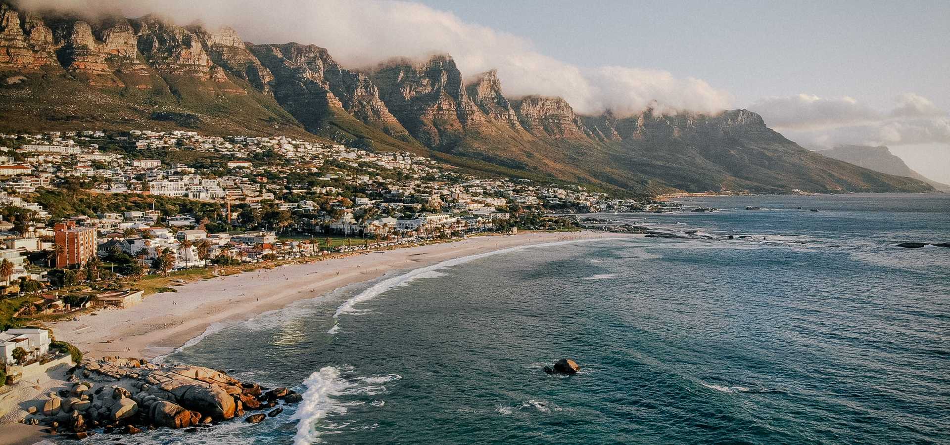 Lonely Planet Journeys | Adventurous South Africa: Timbavati Wildlife and Cape  Town Culture, image size:1920x900